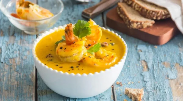 Изображение к статье: Тыквенный суп с креветками и кокосовым молоком: главное лакомство осени