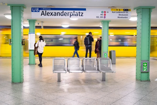 Изображение к статье: Власти ФРГ опровергли сообщения об отказе в ВНЖ россиянам