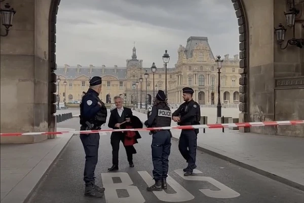 Изображение к статье: Кадр: leparisien.fr