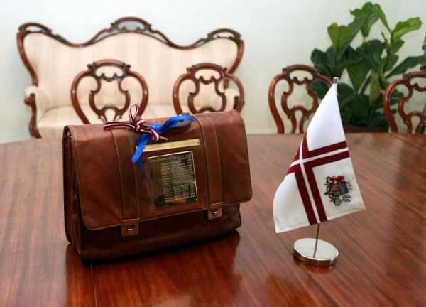 Изображение к статье: «Не будет этой коалиции, будет другая» или «бомба в портфеле»