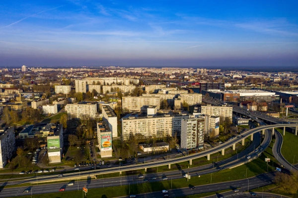 Изображение к статье: Тысячи рижских многоэтажек платят одному домоуправлению: что оно делает с деньгами