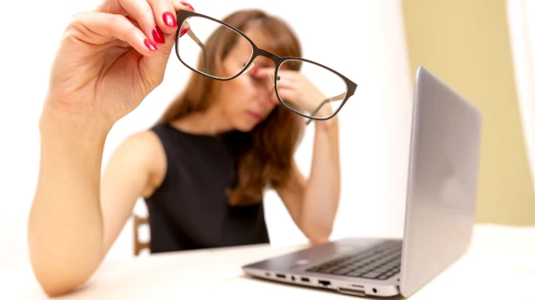 Изображение к статье: 10 простых шагов для защиты глаз при работе за компьютером