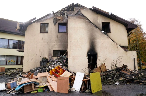 Изображение к статье: Сгоревший детсад был единственным в посёлке; теперь думают, куда деть 100 детей