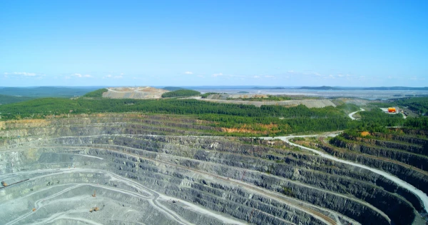 Изображение к статье: На просторах Зеленого континента содержится масса полезных ископаемых.