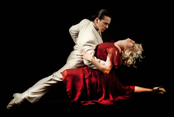 Изображение к статье: Глава Минздрава Латвии предложил врачам и медсестрам танцевать танго, а не выдвигать ультиматумы