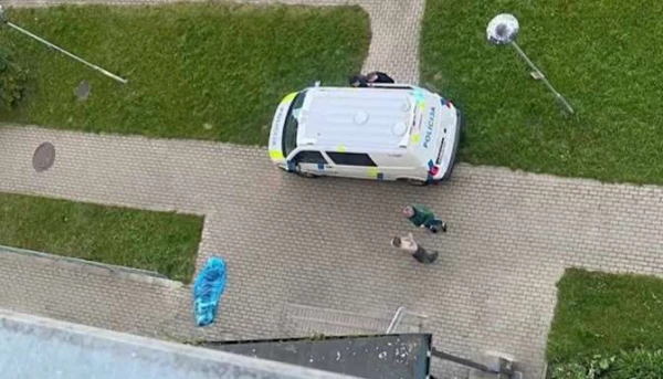 Изображение к статье: В Болдерае с девятого этажа выпал парень. Известно, что он был в квартире не один