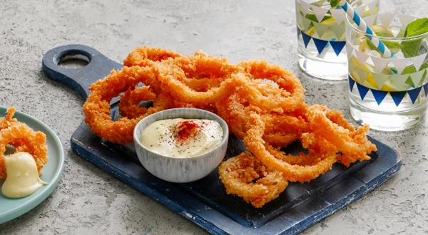 Изображение к статье: Хрустящий лук фри: как шеф Елена Ландэ делает его за 10 минут