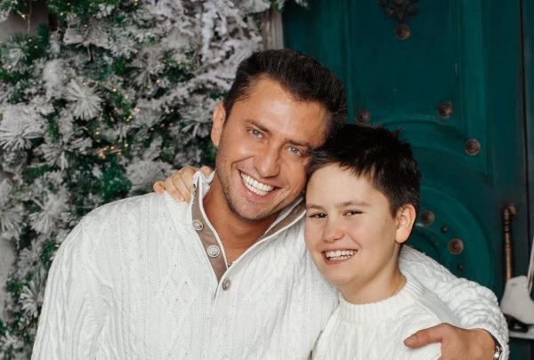 Изображение к статье: Павел Прилучный оспаривает место жительства сына в суде