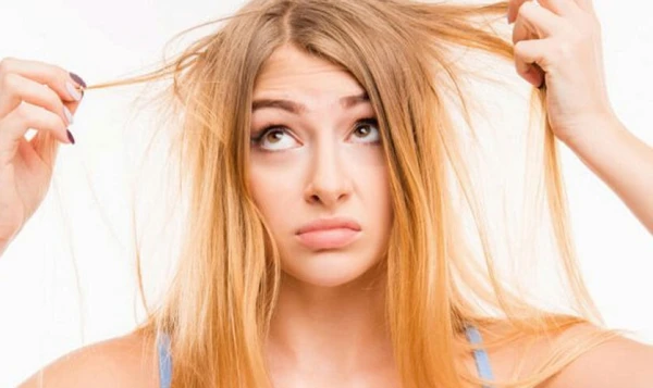 Изображение к статье: 5 признаков, что ты недостаточно тщательно моешь голову