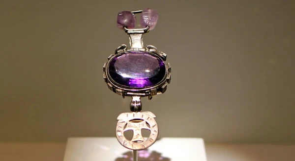 Изображение к статье: Тот самый мистический сапфир.