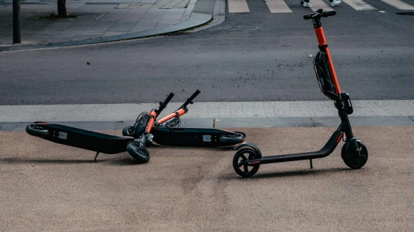 Изображение к статье: Четверо пешеходов и водитель электросамоката пострадали в ДТП