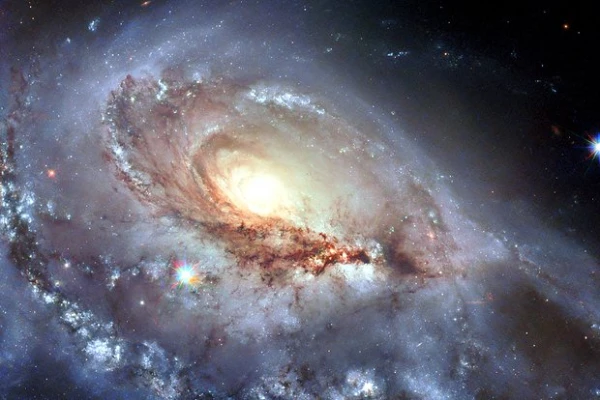 Изображение к статье: В центре галактики обнаружено загадочное свечение