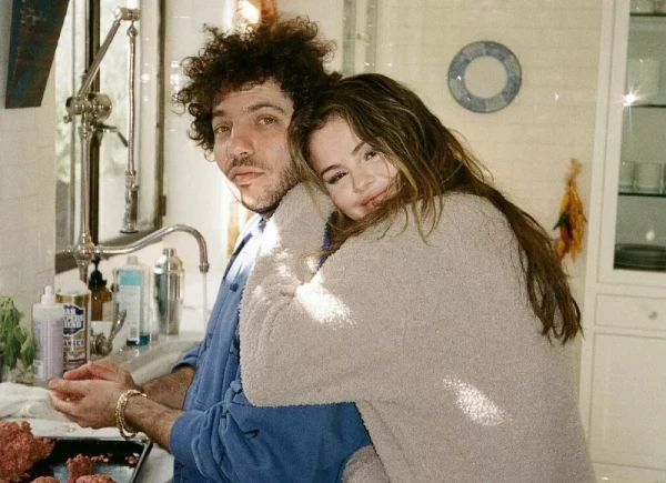 Изображение к статье: Кухня Селены Гомес: уют без пафоса и дорогого дизайна