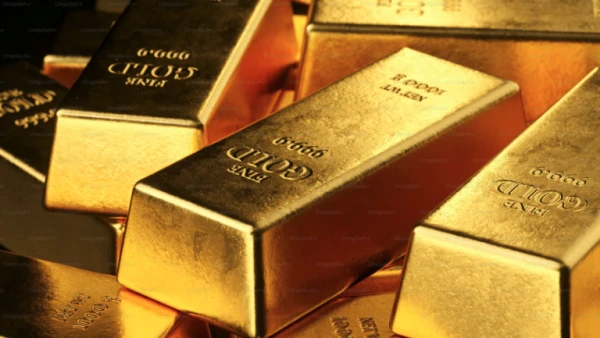 Изображение к статье: Золото подешевело из-за сюрприза от Китая и США