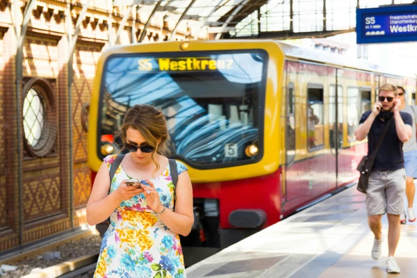 Изображение к статье: В Германии все больше женщин чувствуют себя небезопасно