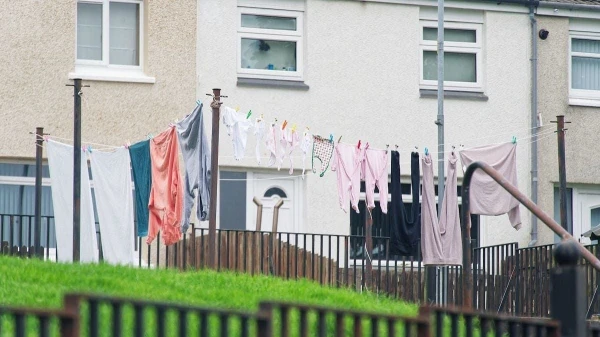 Изображение к статье: Самовольные заселения стали бичом Пятой Республики.