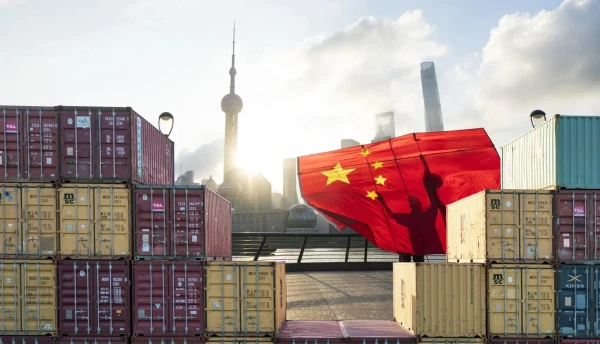 Изображение к статье: Вид Шанхайского грузового терминала.