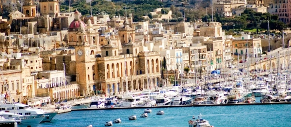 Изображение к статье: В стране ЕС срочно вводят налоговые льготы из-за «этнического вымирания»