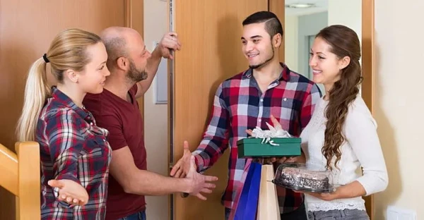 Изображение к статье: Что раздражает гостей: 12 бытовых ошибок, которые совершают даже хорошие хозяева