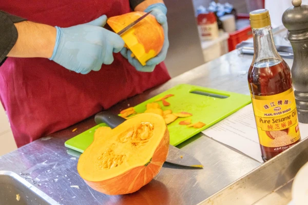 Изображение к статье: Самым простым кухонным работам научат на уровне Европы. Фото Facebook.