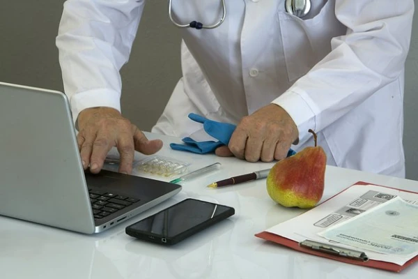 Изображение к статье: Назван проявляющийся в туалете неочевидный симптом импотенции