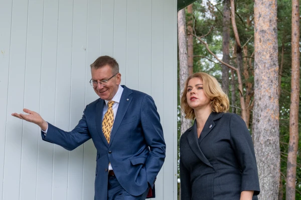 Изображение к статье: Сторонники и противники выхода из Стамбульской конвенции собирают подписи для президента. Кто кого?