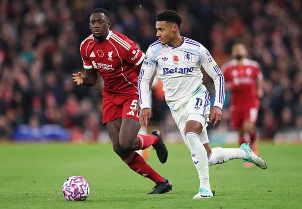 Изображение к статье: Чемпионат Англии. «Ливерпуль» не оставил шансов «Астон Вилле»