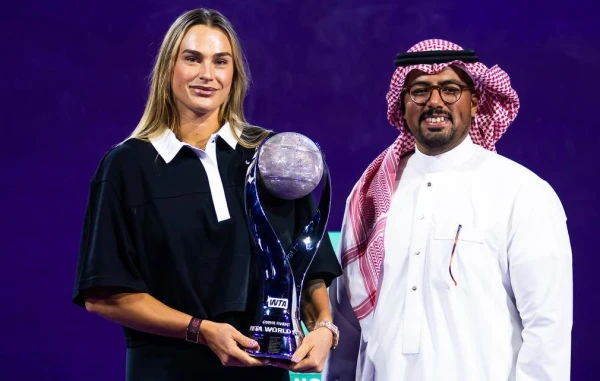 Изображение к статье: Арина Соболенко получила приз первой ракетки мира по итогам 2025 года