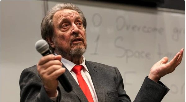 Изображение к статье: «Они придут?!» Отец Илона Маска рассказал о наступлении русских