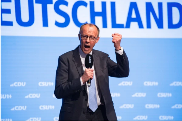 Изображение к статье: В Германии разгорелся скандал из-за слов Мерца о мигрантах