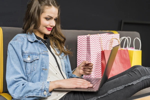 Изображение к статье: Покупатель понес деньги за границу: жители Латвии затариваются в зарубежном интернете