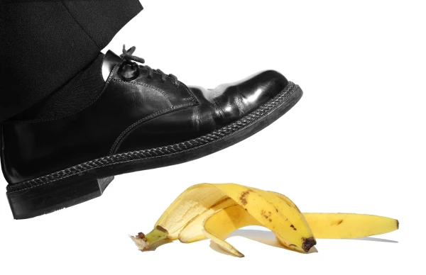 Изображение к статье: Кожура банана: партии обвиняют друг друга в расколе общества