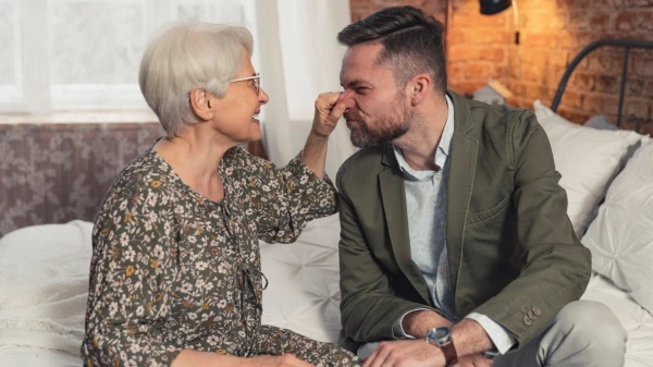 Изображение к статье: «Мамин пирожок»: 5 признаков мужчин, которые застряли в детстве