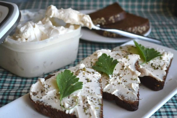 Изображение к статье: Плавленый сыр: скрытая опасность для здоровья