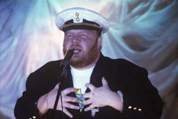 Изображение к статье: Он всегда - веселый и простой.