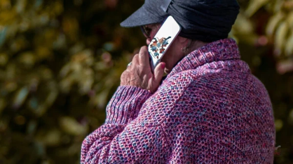 Изображение к статье: Врачи два года принимали симптомы рака у женщины за депрессию и климакс