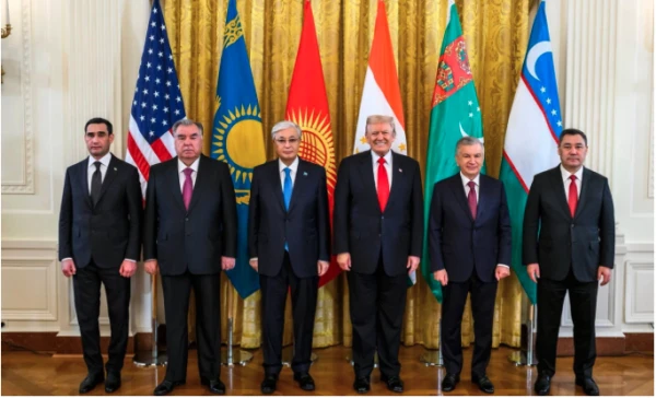 Изображение к статье: Подальше от Москвы! США дадут денег: главы стран Азии из экс-СССР нанесли визит в Вашингтон