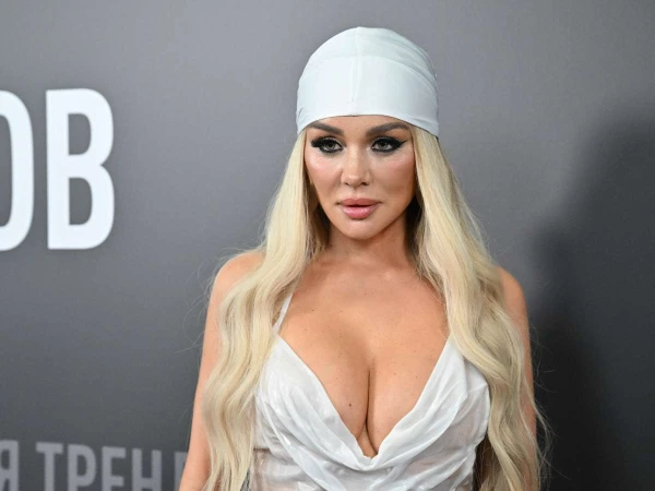 Изображение к статье: Незадолго до заболевания Анна радовала поклонников свежим видом.