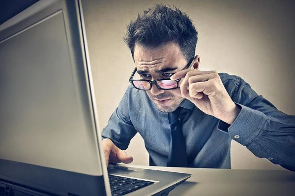 Изображение к статье: На каком расстоянии от монитора следует находиться, чтобы снизить утомляемость глаз?