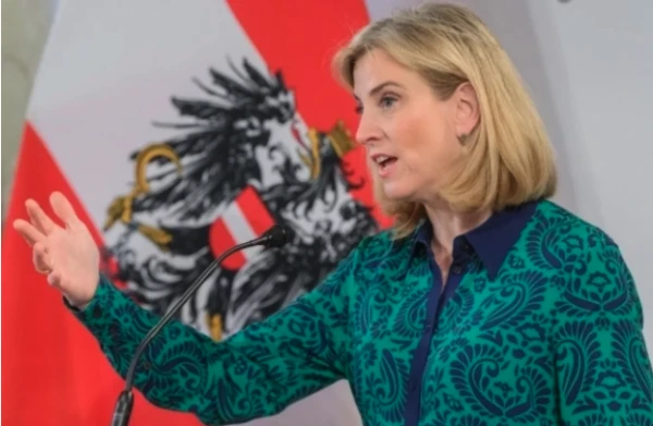 Изображение к статье: Австрия назвала условие прекращения войны России на Украине