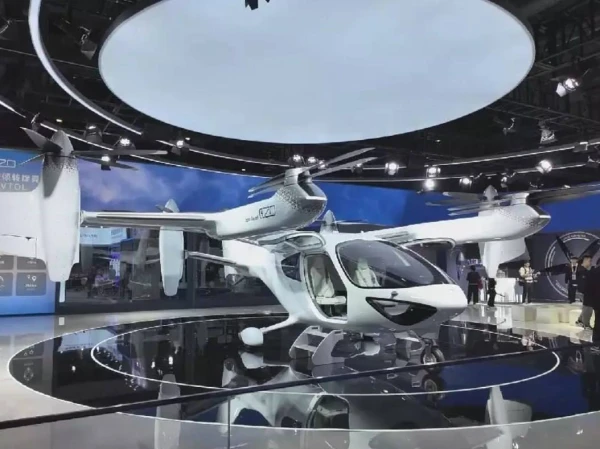 Изображение к статье: Коптер выглядит весьма футуристически.