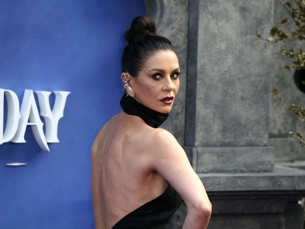 Изображение к статье: Она похожа на Джокера.