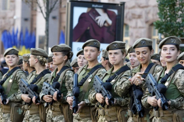 Изображение к статье: В «украинской Венеции» исчезли все мужчины