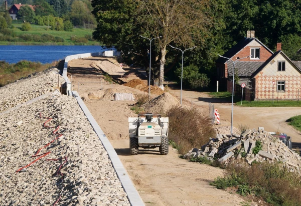 Изображение к статье: В Екабпилсе после укрепления будет открыта защитная дамба на Даугаве