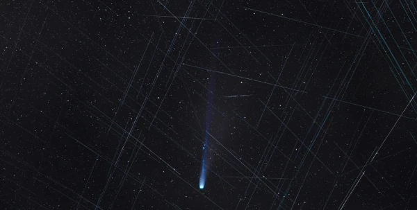 Изображение к статье: Спутники Илона Маска мешают наблюдать за космосом