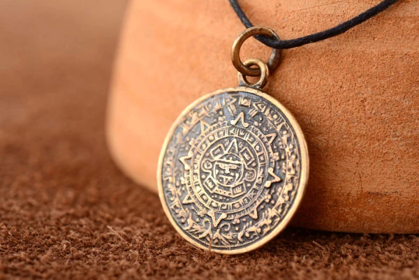 Изображение к статье: Опасные амулеты, которые лучше не привозить из путешествий