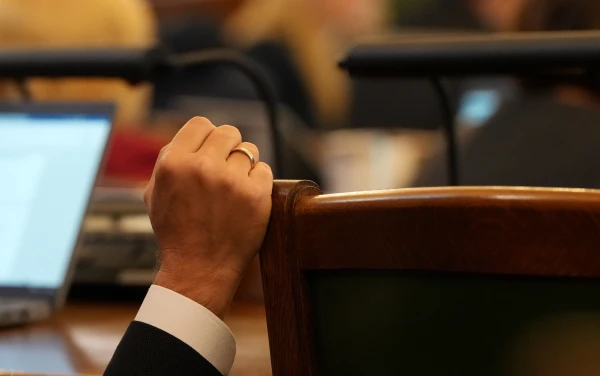 Изображение к статье: Сейм передал комиссии поправки о повышении штрафов за неуважение к госязыку