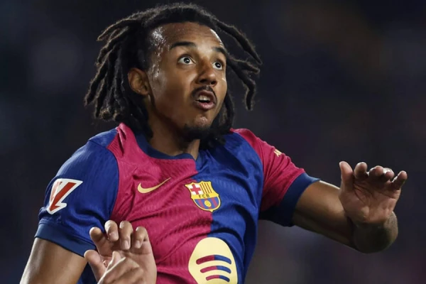 Изображение к статье: Лидер сборной Франции тайно женился на украинской фотомодели