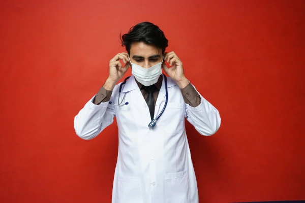 Изображение к статье: В Англии врачи объявили пятидневную забастовку