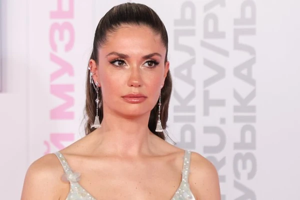 Изображение к статье: Агата Муцениеце сменила фамилию